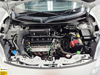 2023 Suzuki Swift - Thumbnail