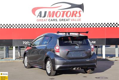 2014 Toyota Aqua - Thumbnail