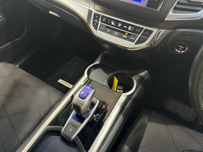 2015 Honda Jade - Thumbnail