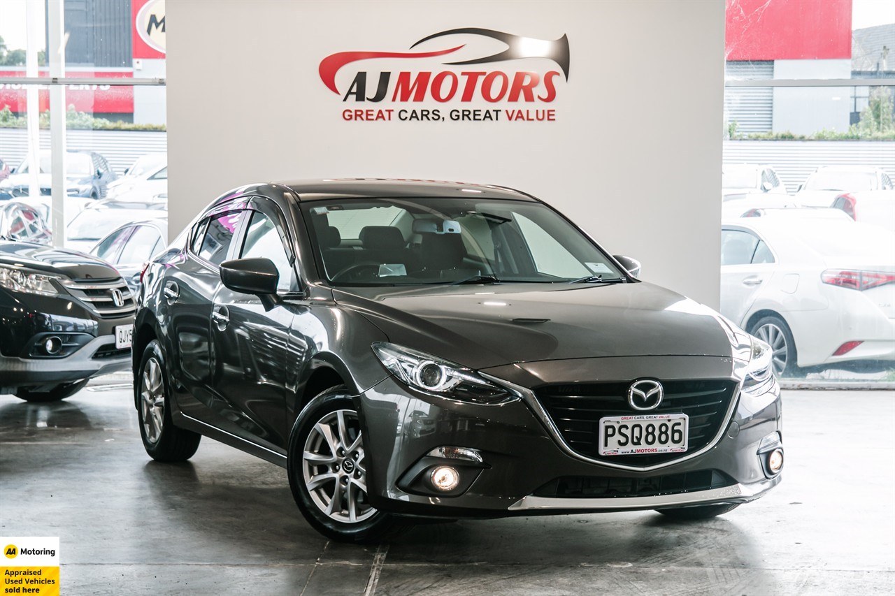 2014 Mazda Axela