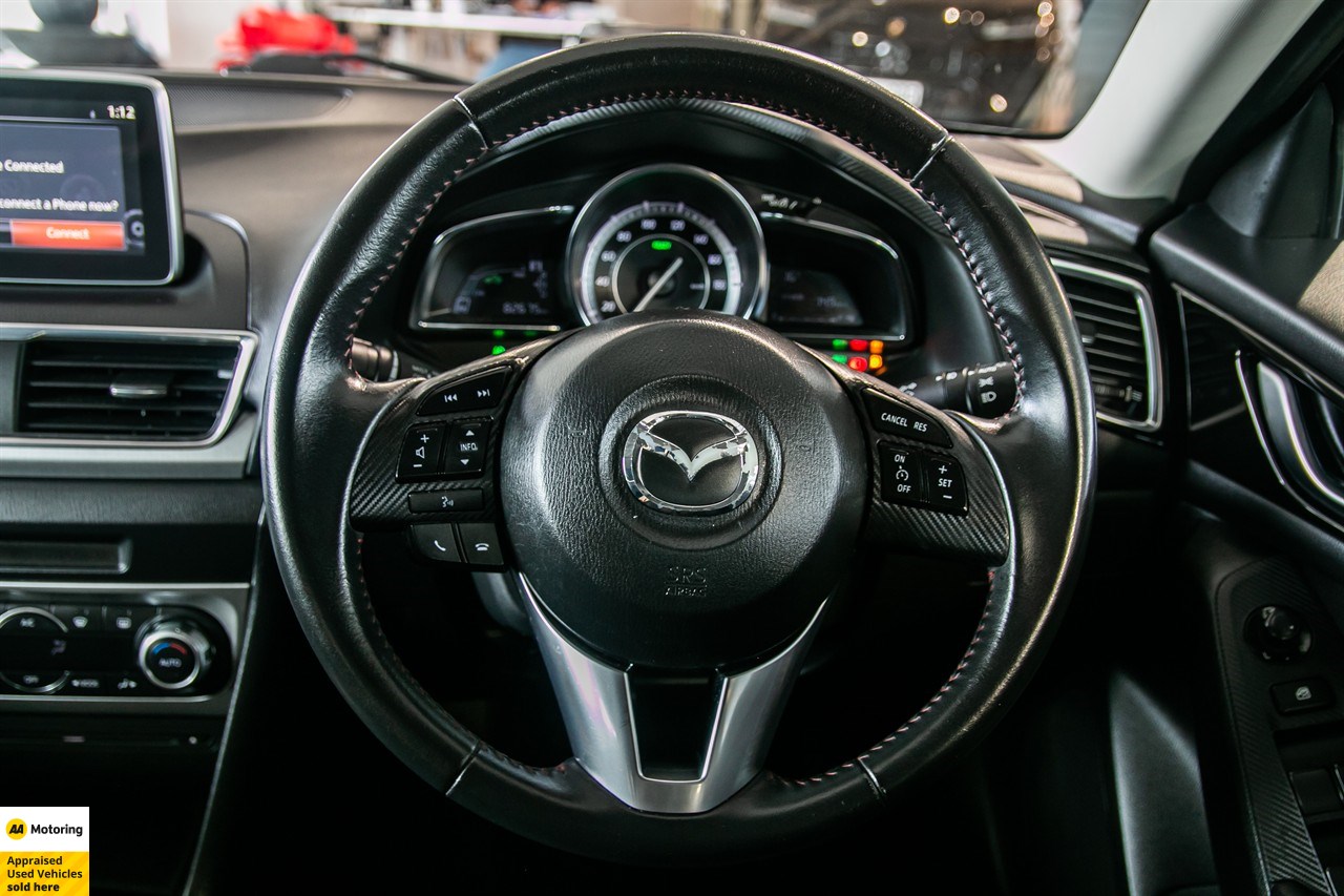 2014 Mazda Axela