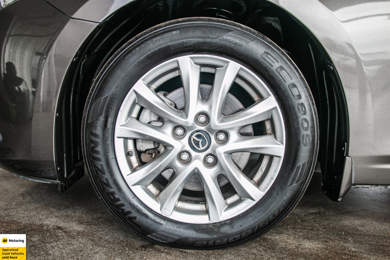 2014 Mazda Axela
