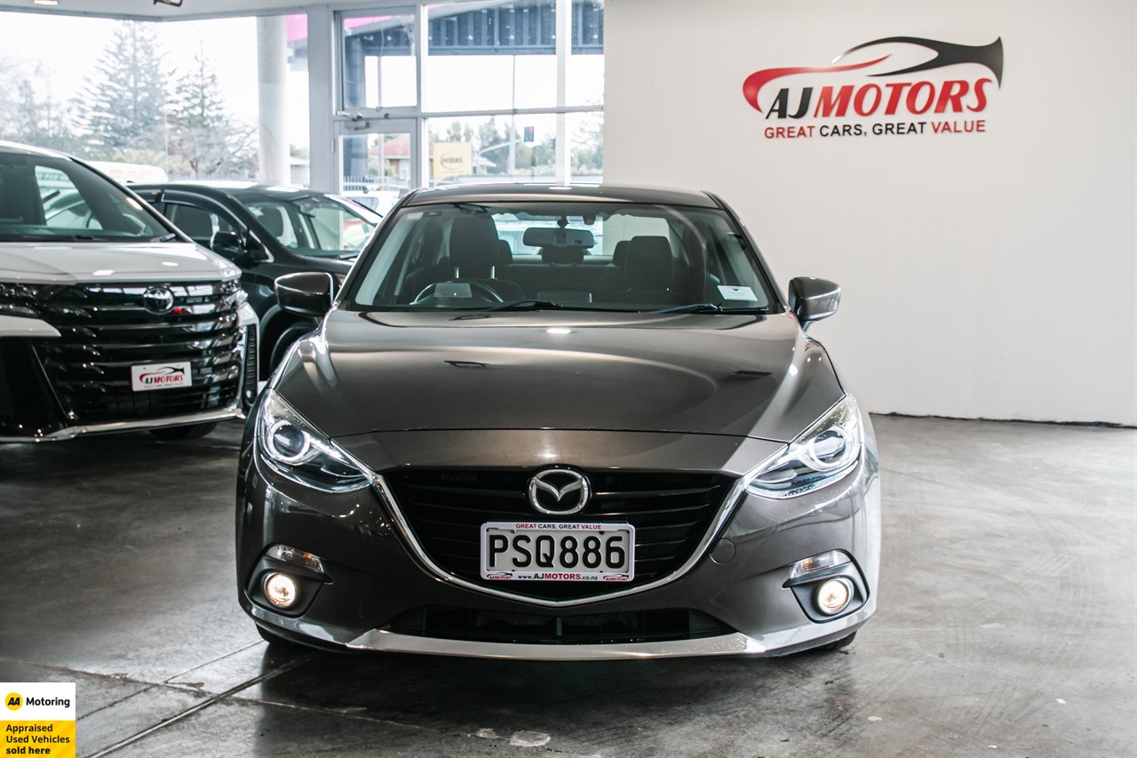 2014 Mazda Axela