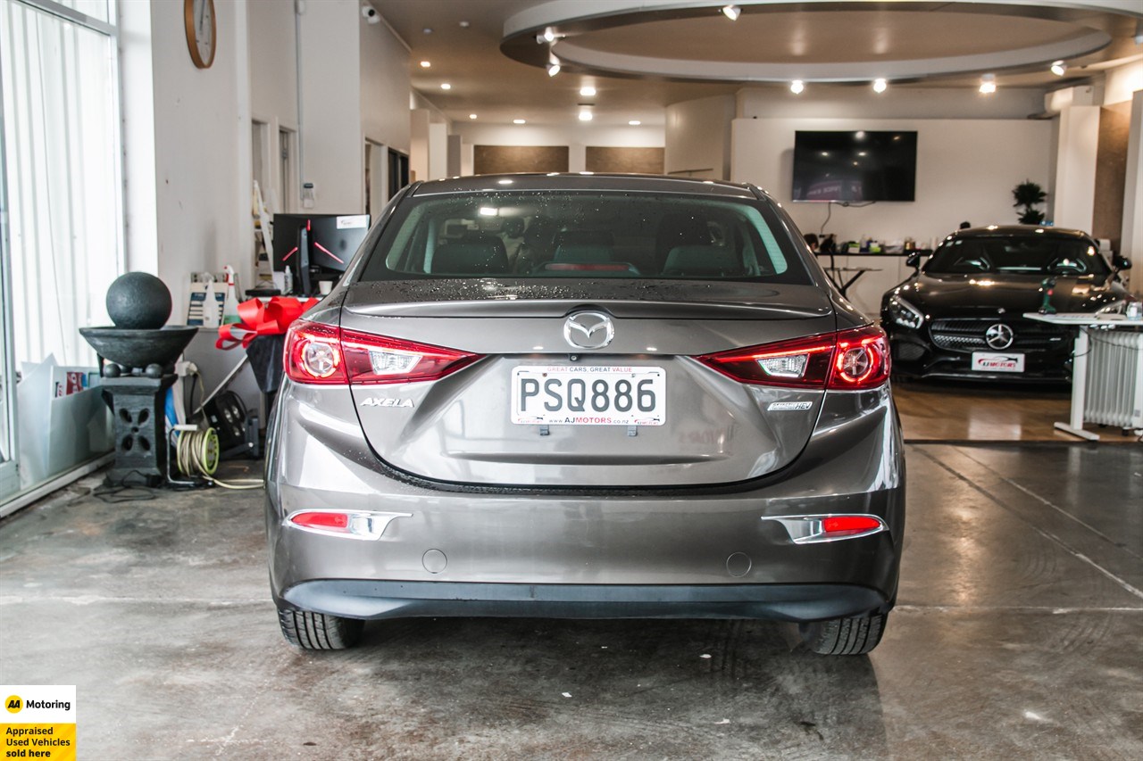 2014 Mazda Axela