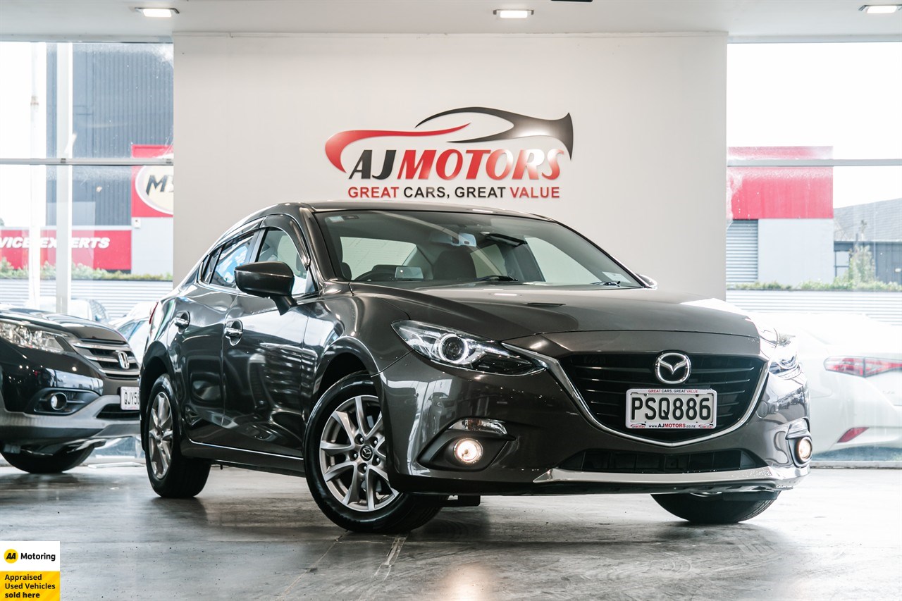 2014 Mazda Axela