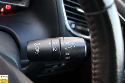 2014 Mazda Axela - Thumbnail