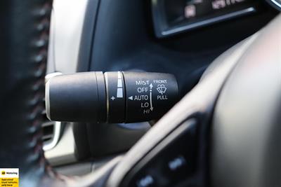 2014 Mazda Axela - Thumbnail