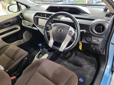2013 Toyota Aqua - Thumbnail