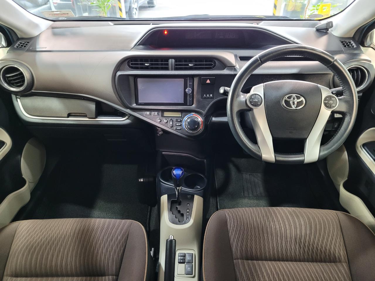 2013 Toyota Aqua