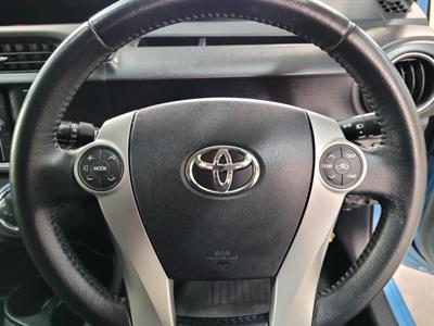 2013 Toyota Aqua - Thumbnail