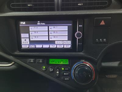 2013 Toyota Aqua - Thumbnail