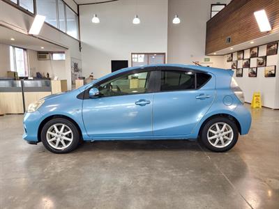 2013 Toyota Aqua - Thumbnail