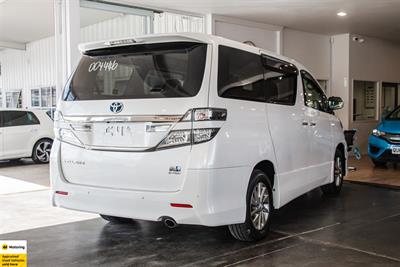 2012 Toyota Vellfire - Thumbnail