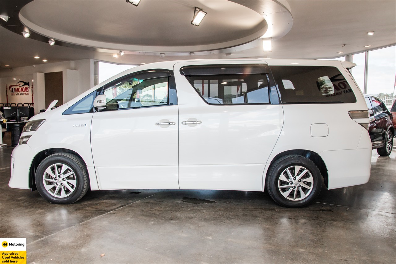 2012 Toyota Vellfire