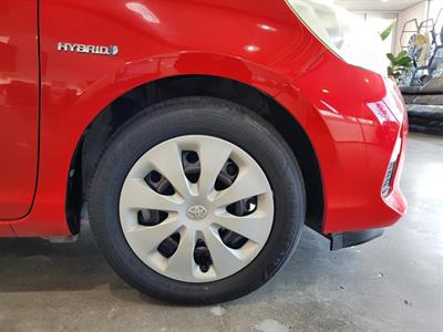 2013 Toyota Aqua - Thumbnail