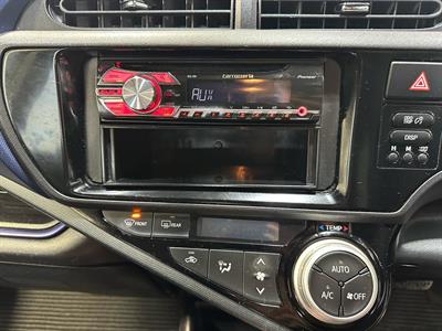 2017 Toyota Aqua - Thumbnail