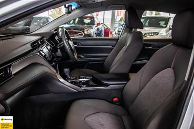 2019 Toyota Camry - Thumbnail