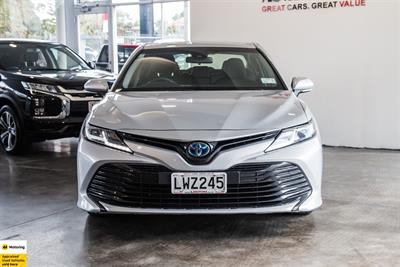 2019 Toyota Camry - Thumbnail