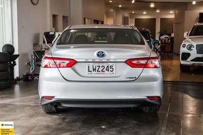 2019 Toyota Camry - Thumbnail