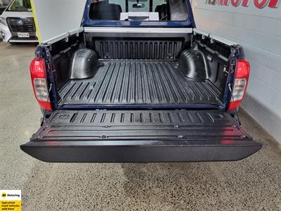 2019 Nissan Navara - Thumbnail