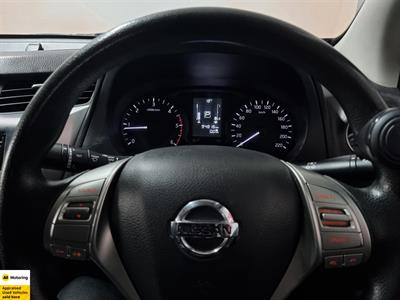 2019 Nissan Navara - Thumbnail