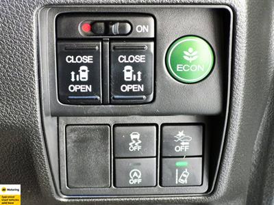 2016 Honda Odyssey - Thumbnail