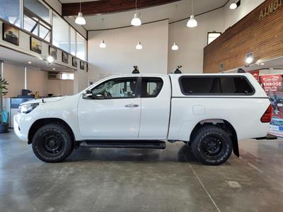 2016 Toyota Hilux - Thumbnail