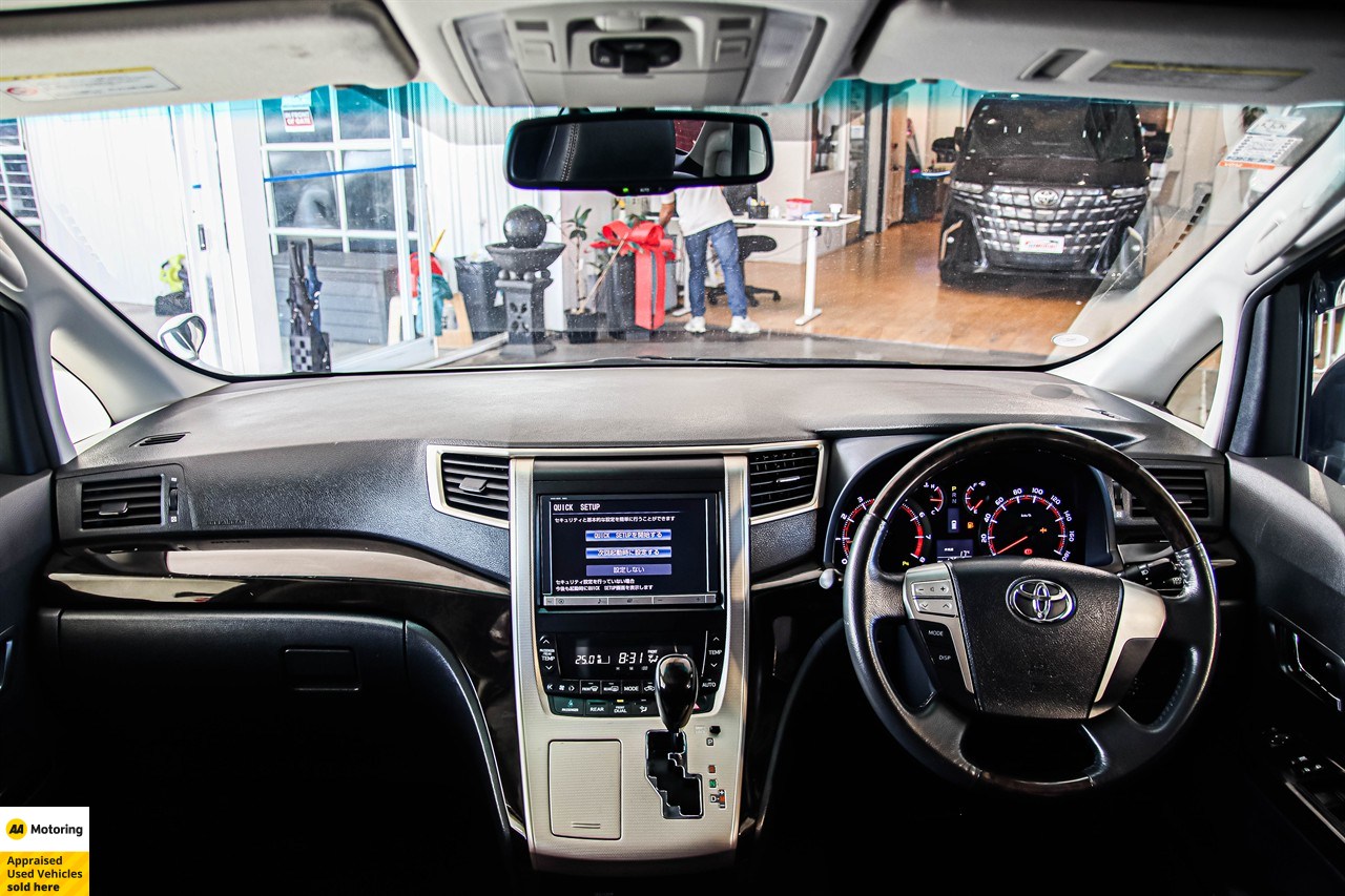 2013 Toyota Alphard