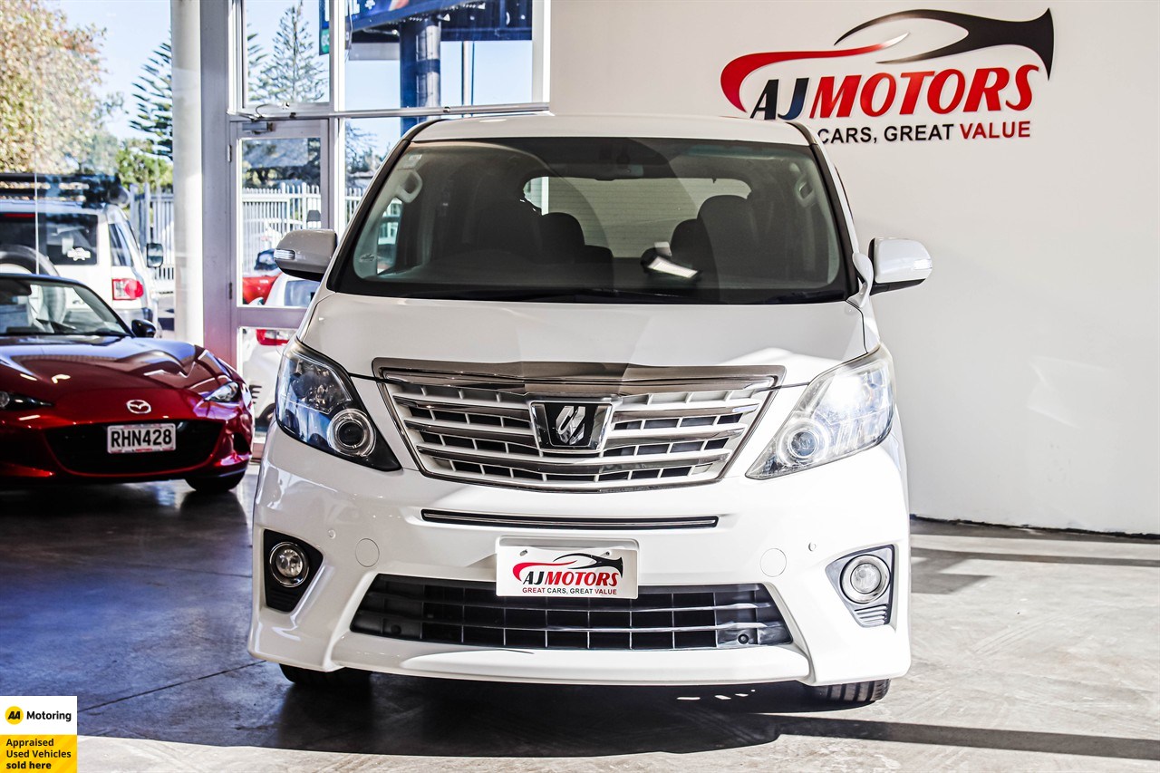 2013 Toyota Alphard