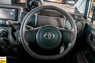 2014 Toyota Porte - Thumbnail