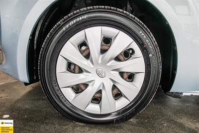 2014 Toyota Porte - Thumbnail