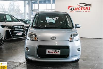 2014 Toyota Porte - Thumbnail
