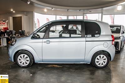 2014 Toyota Porte - Thumbnail