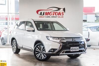 2020 Mitsubishi Outlander - Thumbnail