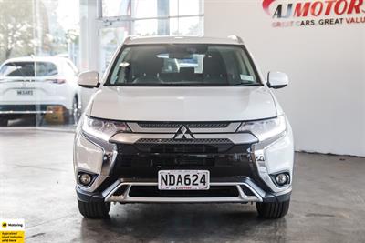 2020 Mitsubishi Outlander - Thumbnail