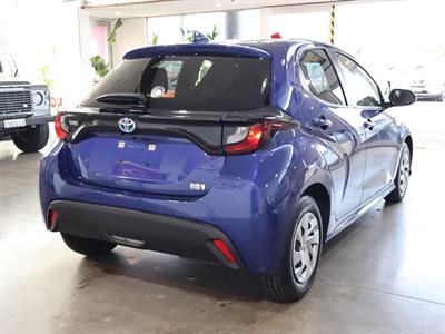 2022 Toyota Yaris - Thumbnail