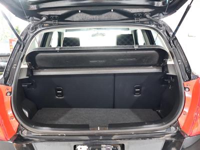 2016 Suzuki Swift - Thumbnail