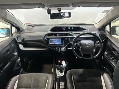 2014 Toyota Aqua - Thumbnail