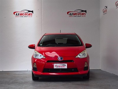 2013 Toyota Aqua - Thumbnail