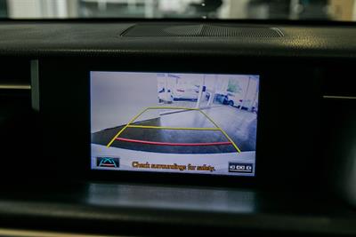 2013 Lexus IS300h - Thumbnail