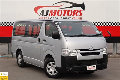2023 Toyota Hiace - Thumbnail