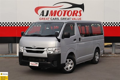 2023 Toyota Hiace - Thumbnail