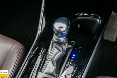 2017 Toyota C-HR - Thumbnail