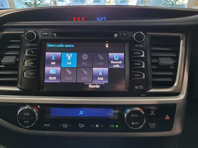 2017 Toyota Highlander - Thumbnail