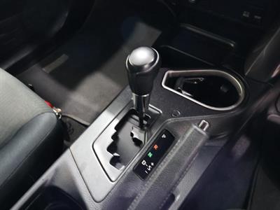 2016 Toyota RAV4 - Thumbnail