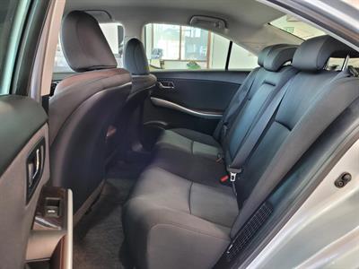 2014 Toyota Sai - Thumbnail