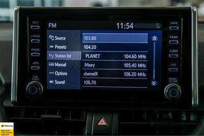 2022 Toyota RAV4 - Thumbnail