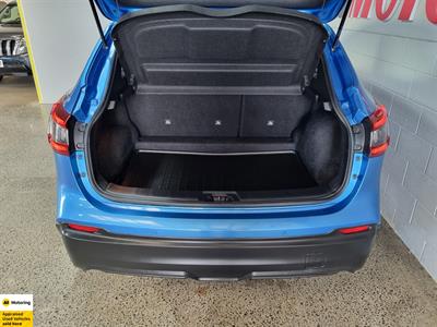 2021 Nissan Qashqai - Thumbnail