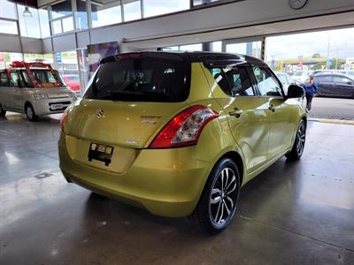 2014 Suzuki Swift - Thumbnail