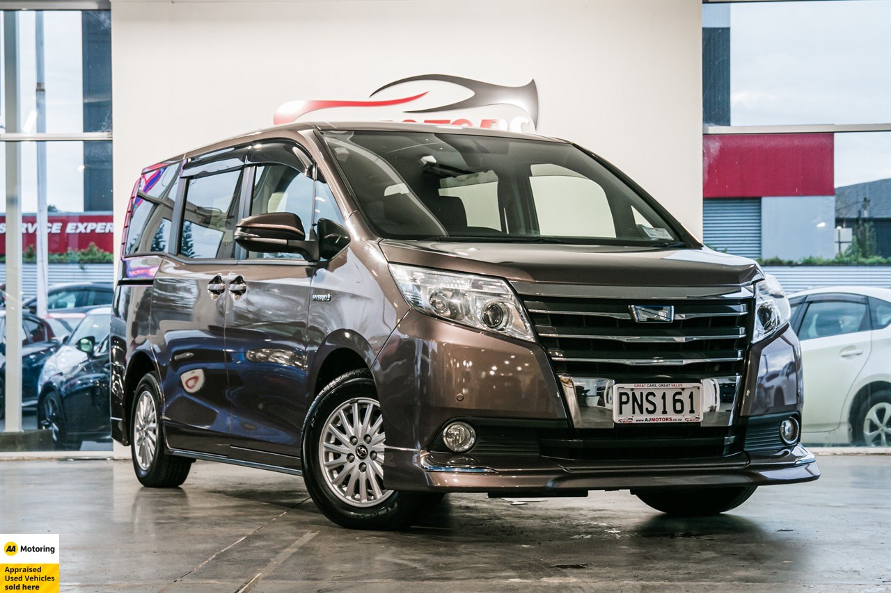 2014 Toyota Noah